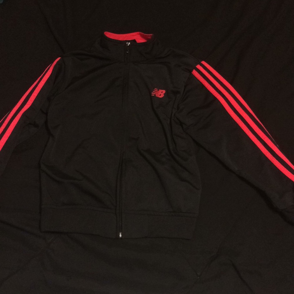 Boys 7 New Balance black/red lightweight jacket